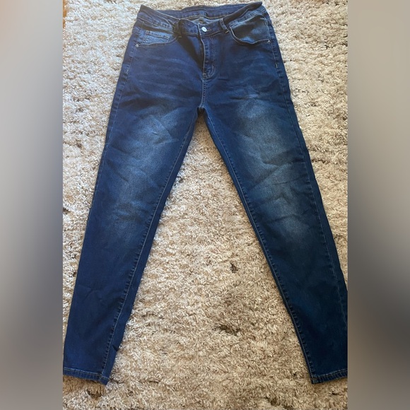 Classic Blue Jeans - Picture 1 of 4